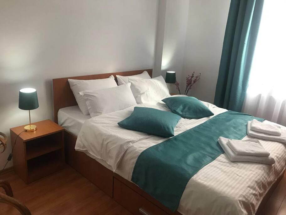 Apartament Fully Furnished Spacious 2bedroom *